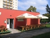 Pivní bar "Walza" v Chebu - Pohled na vchod z dvorního traktu