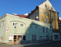 Nebytový prostor v Chebu, Dlouhá ul. - Pohled na dům z ulice 26.dubna